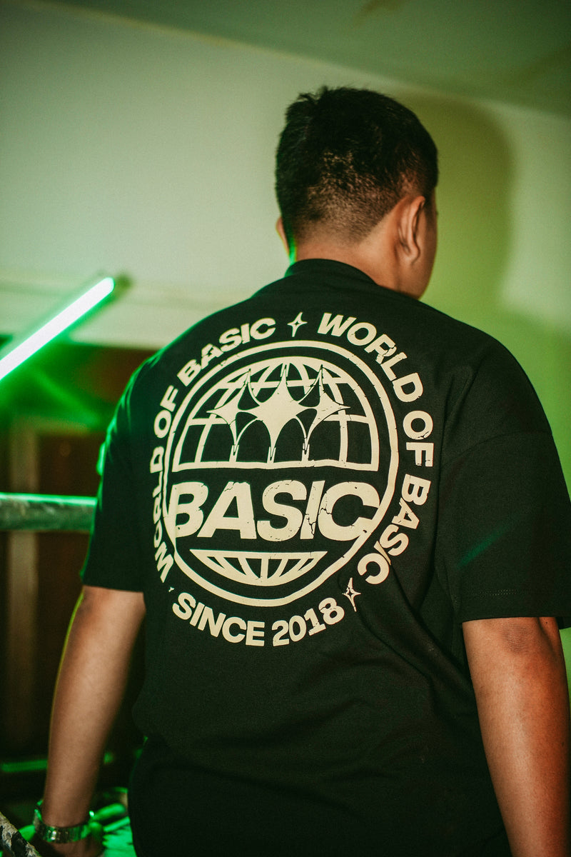 BASIC WORLDWIDE IN BLACK